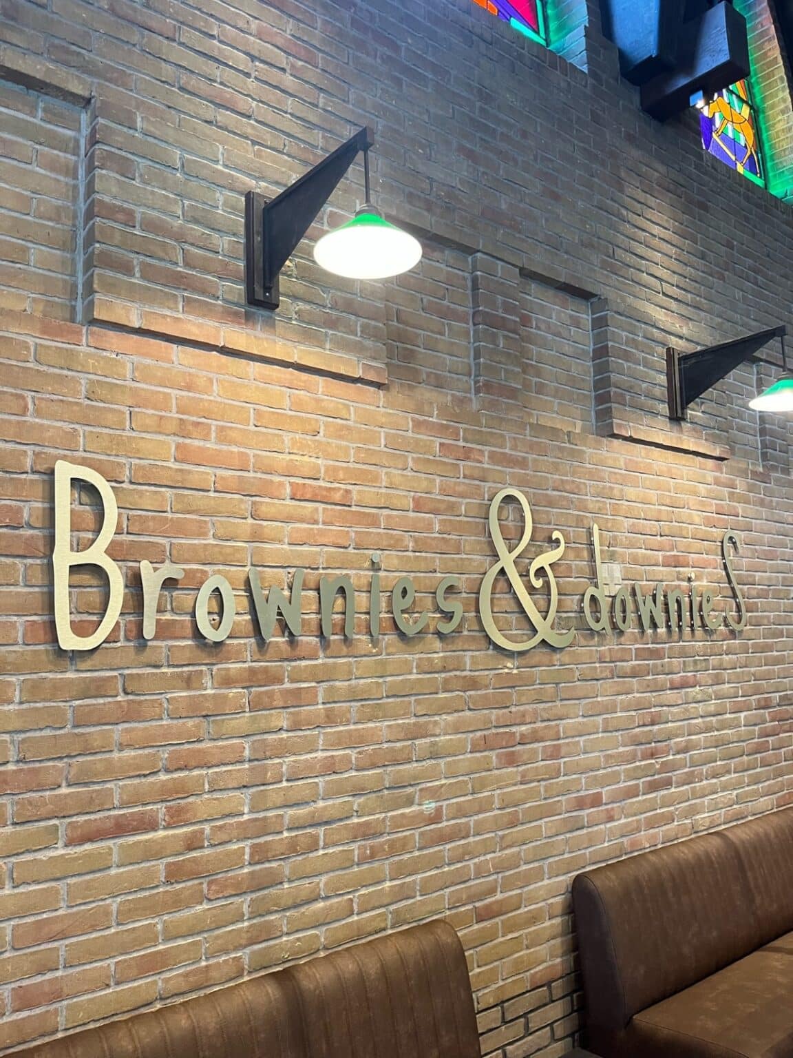 Brownies & Downies Logo en letters